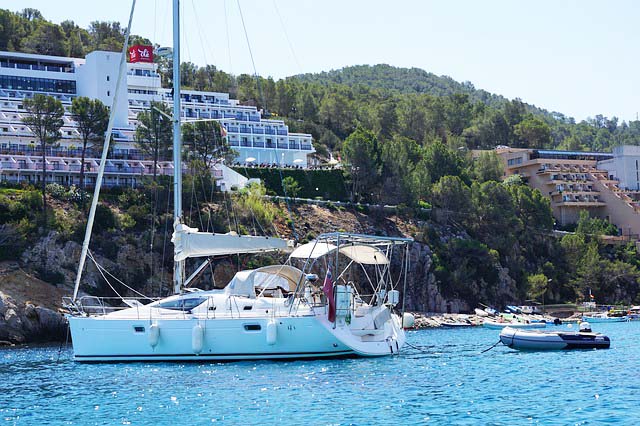 Why you should hire a private boat in Ibiza