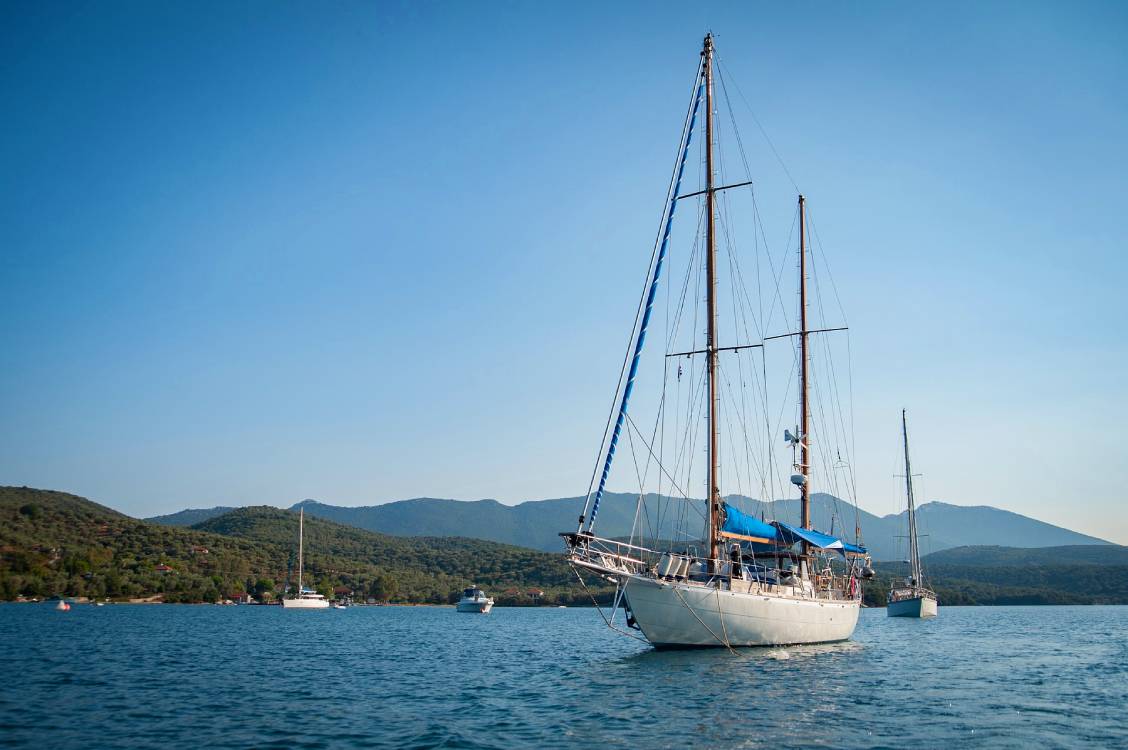 Por qué optar por un ALQUILER DE VELERO EN GRECIA ⛵