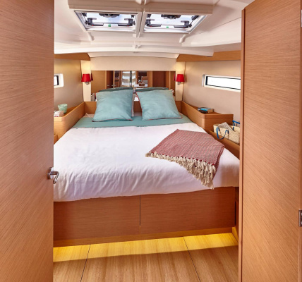 Velero Sun Odyssey 440 habitación