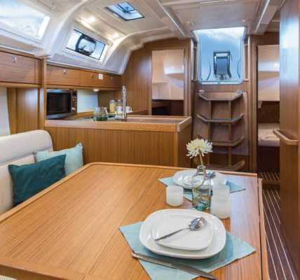 Velero cruiserline 37 salón